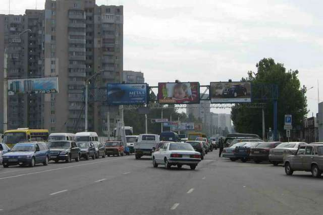 Міст 6x3,  пр-т М.Жукова (напротив авторынка "Успех") (з міста права)